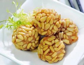 芝芯松仁虾球