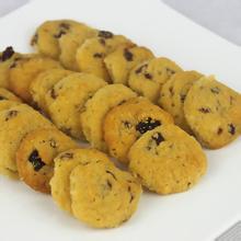 葡萄干蛋黄饼干