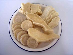 蒙古奶豆腐
